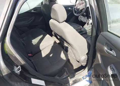 2015 Ford Focus Se from USA, damaged, VIN 1FADP3K26FL318182